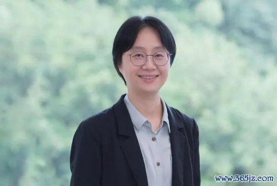 配资查查 CFO吴莉敏年薪飙至896万，凭啥远超钟睒睒父子？